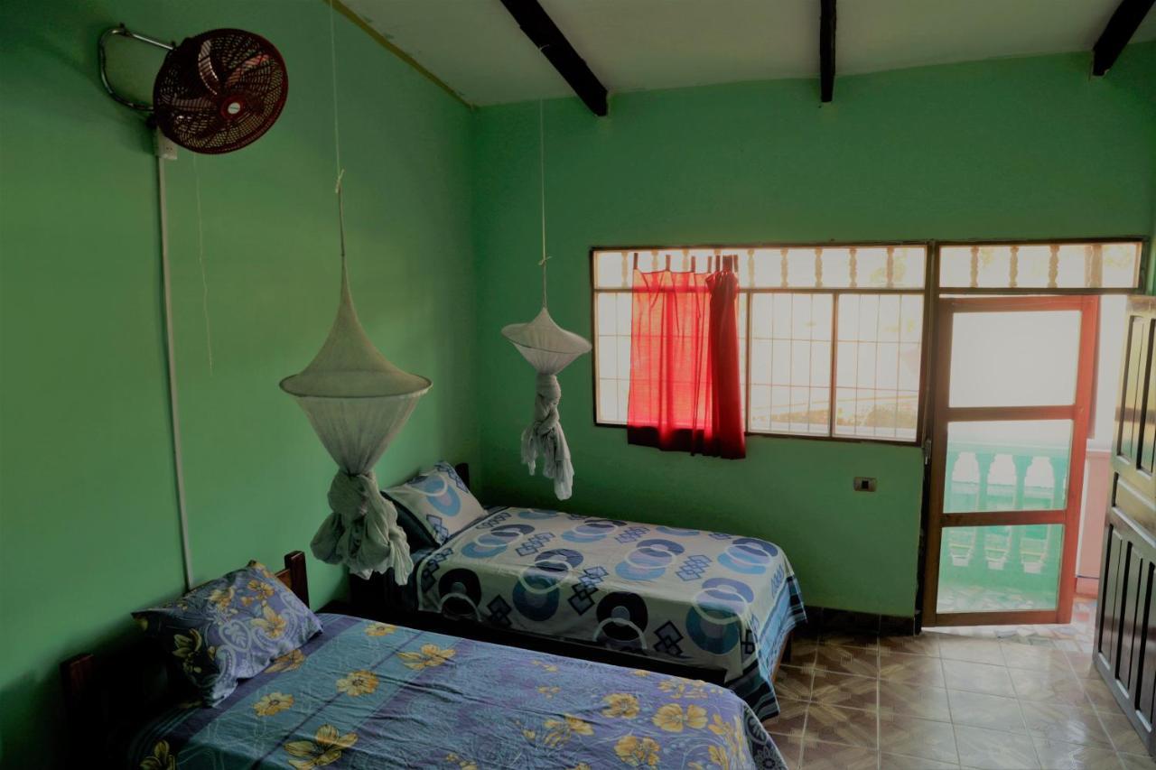 Perezoso Hostel Rurrenabaque Extérieur photo